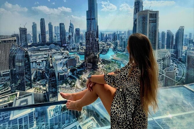 This observation deck is found over the road from Burj Khalifa and allows you to carry pictures with the landmark in the backdrop.