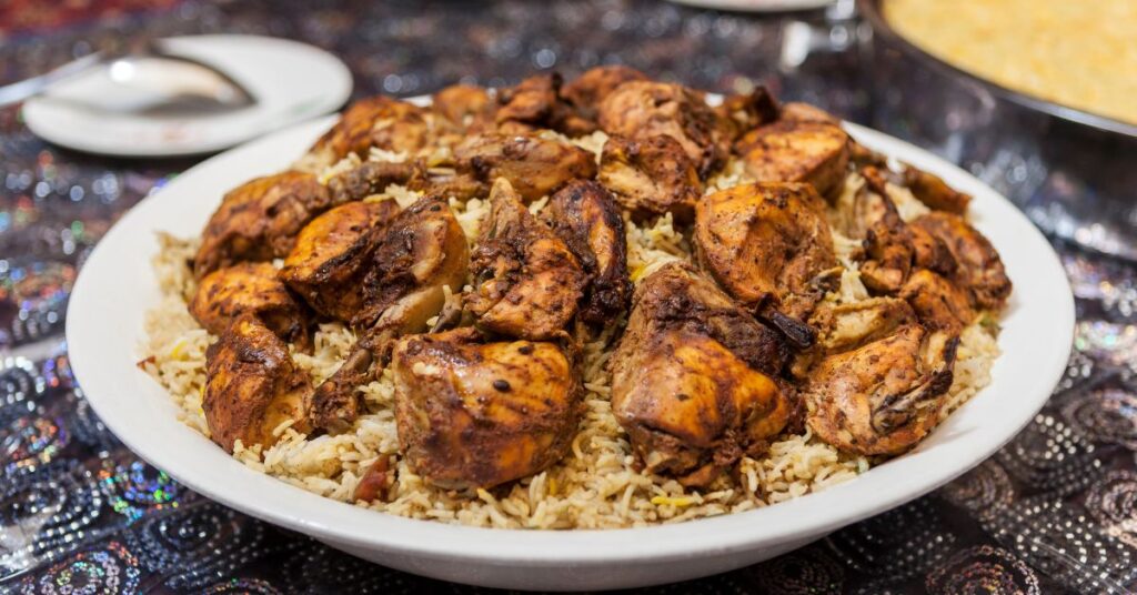The Creek Tower in Dubai: An Ideal Complete Guide to know 7 Dubai cuisine