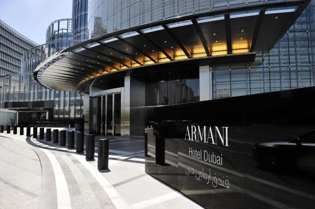 7 Finest Luxury Stays in Dubai: Where Elegance Meets Experience 10 Armani Hotel Dubai
