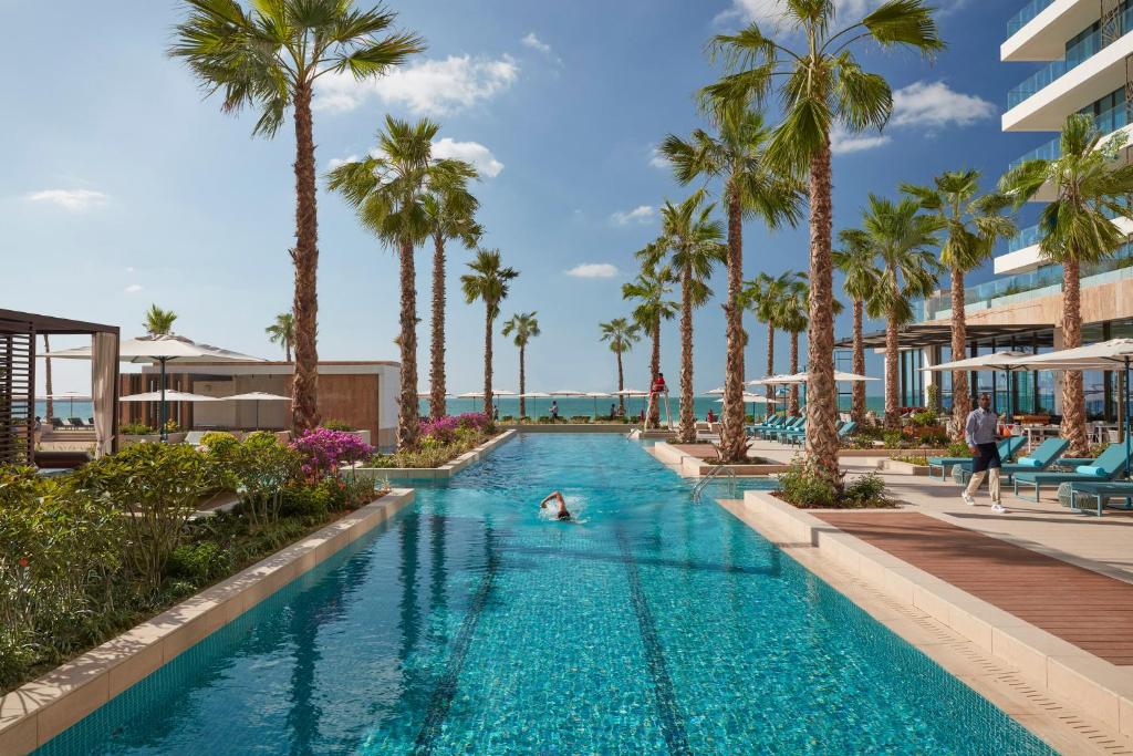 7 Finest Luxury Stays in Dubai: Where Elegance Meets Experience 5 Mandarin Oriental Jumeira, Dubai