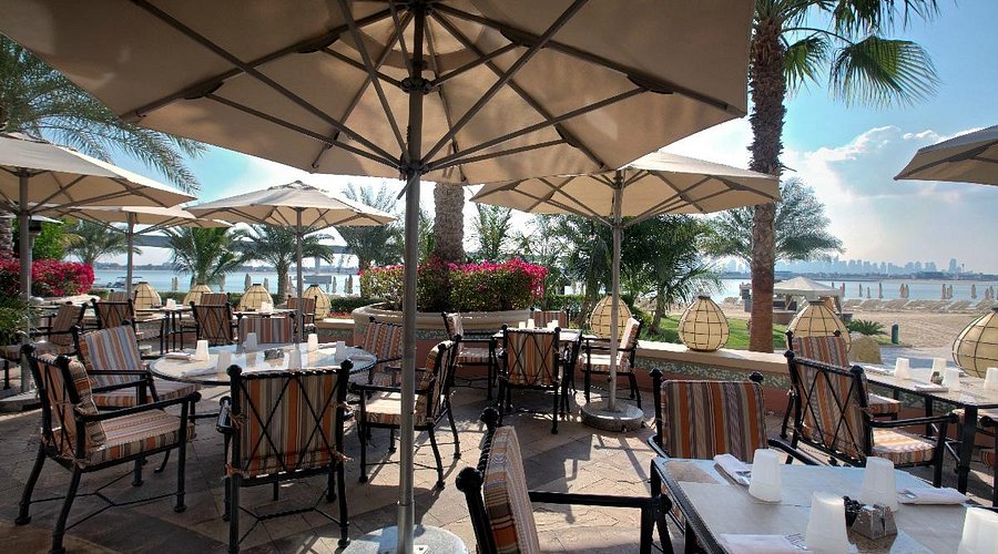 10 Best Restaurants in Dubai and Unforgettable Dining Experiences 11 the-shore
