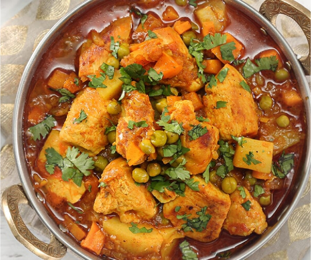 Ultimate Guide to Best Foods in Dubai : 10 Must-Try Dishes and Cafes 8 Chicken Saloona