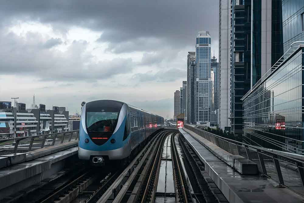 Dubai on a Budget: How to Enjoy the City Without Breaking the Bank? 5 Dubai Public Transportation